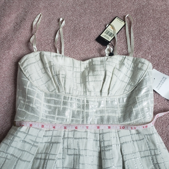NWT Woven Dress Jacquard- BCBG Maxazria - Picture 4 of 16